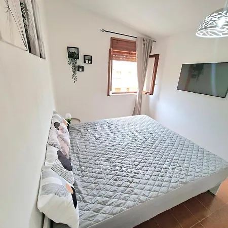 Modernus Good Location Apartament Scalea