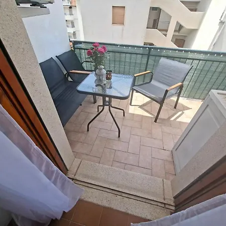 Modernus Good Location Apartament *